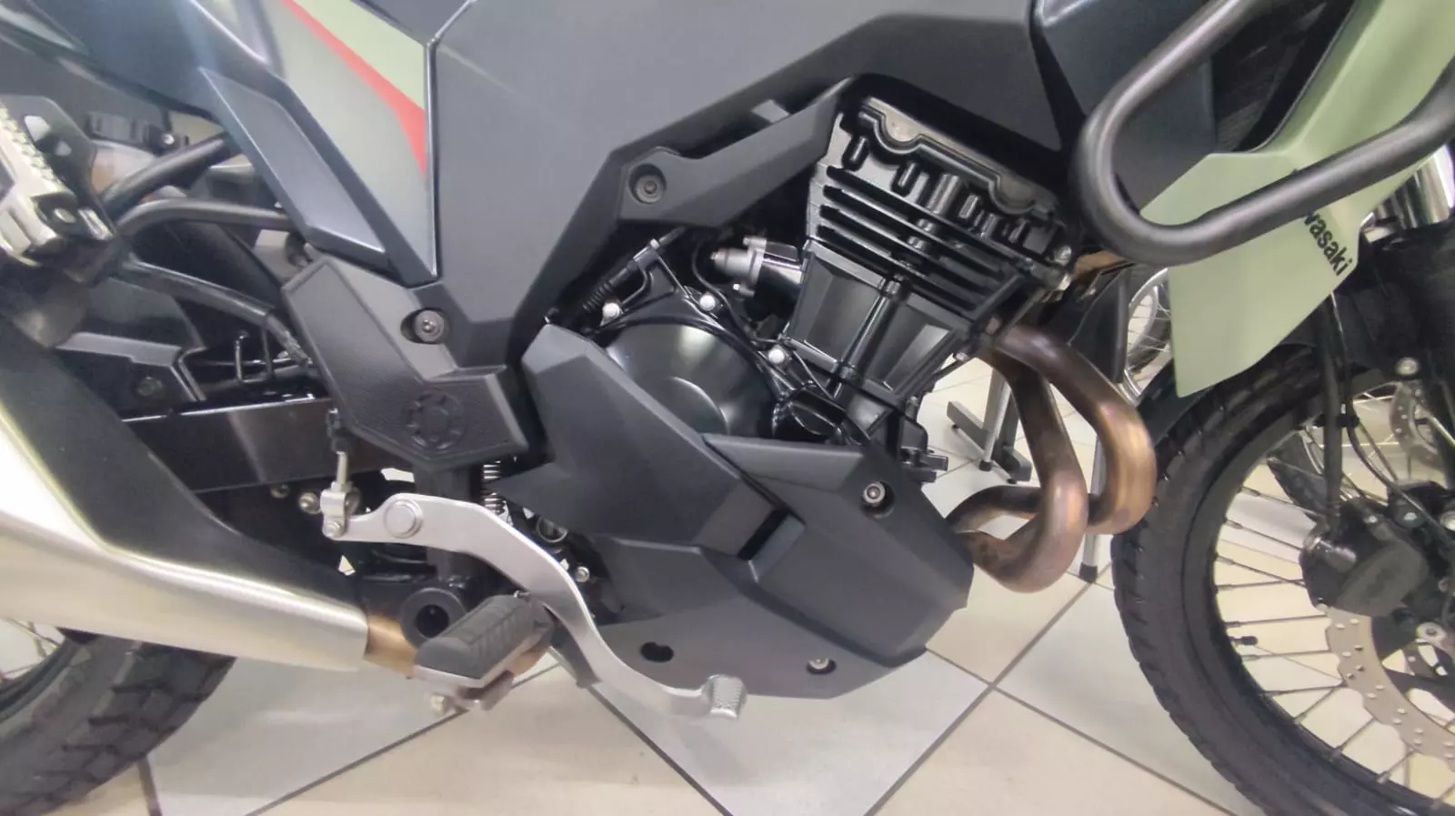 VERSYS-X 300 TOURER - Imagem 8