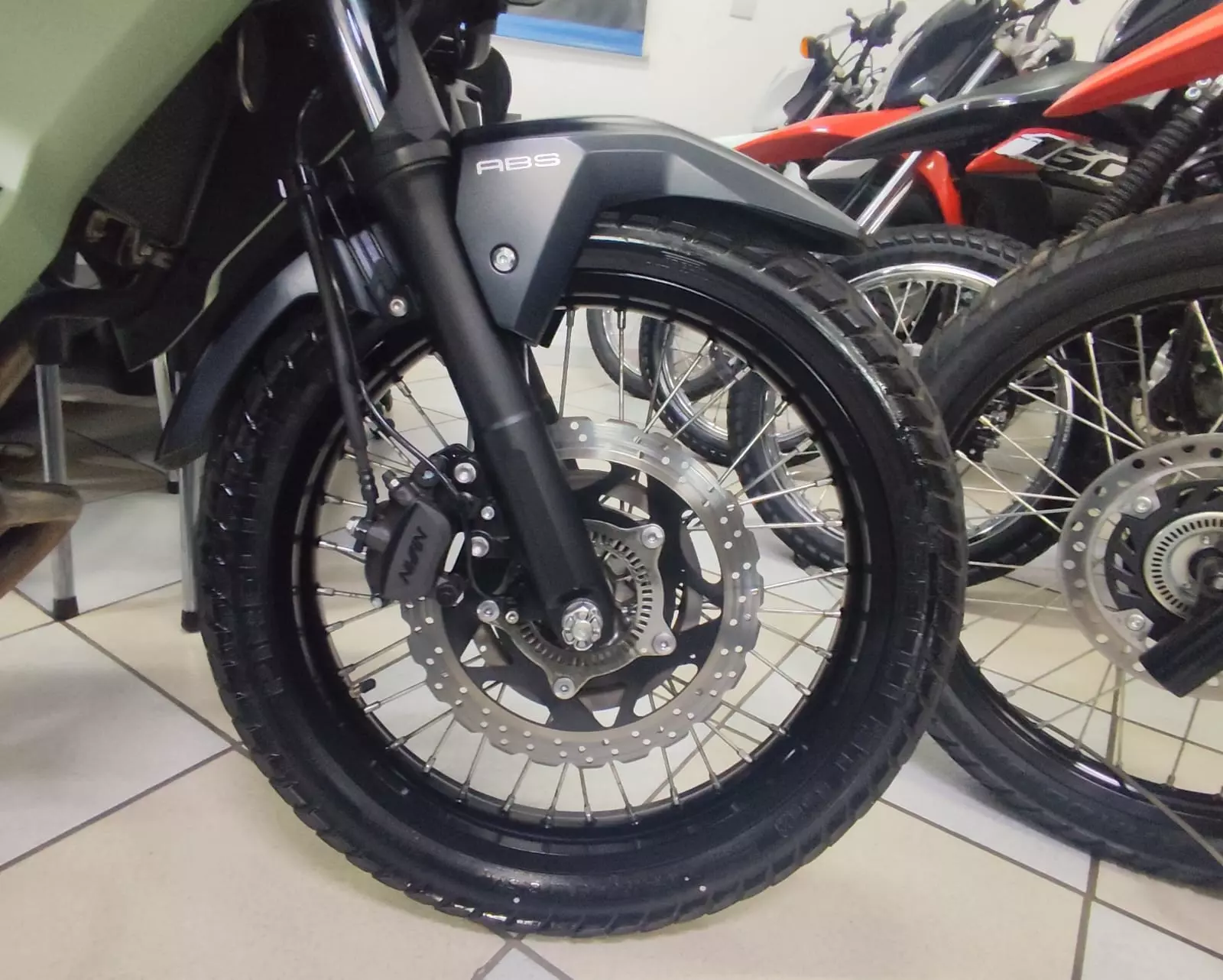 VERSYS-X 300 TOURER - Imagem 11