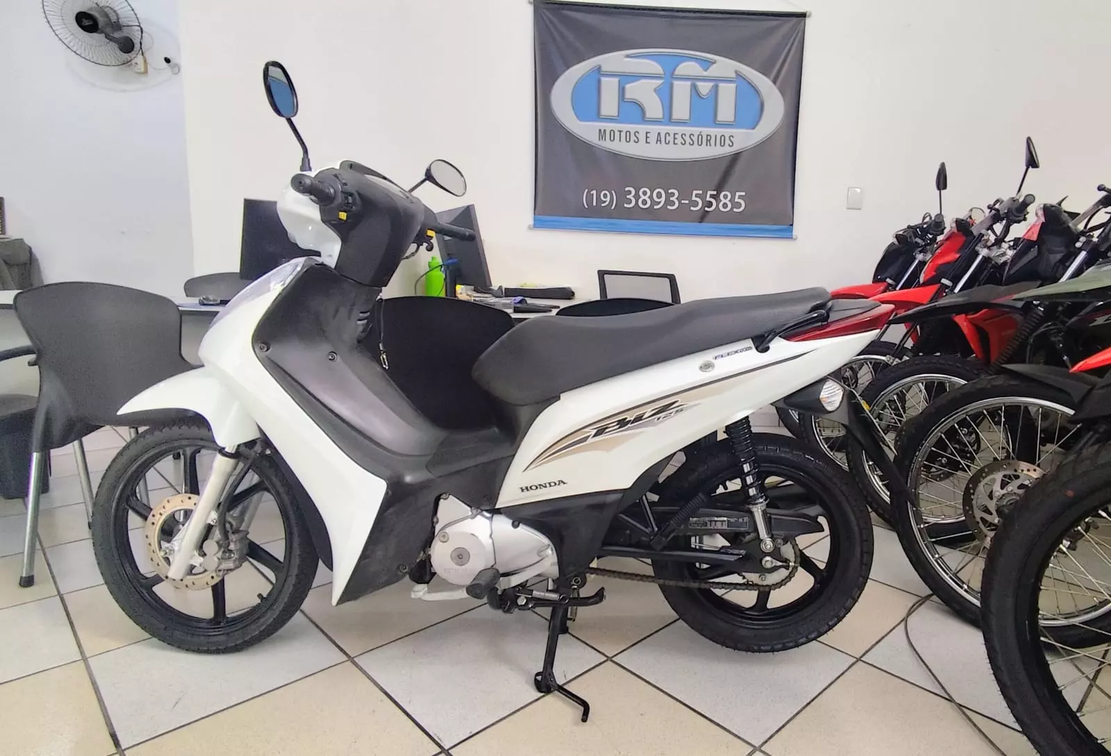 BIZ 125 EX - Imagem 4