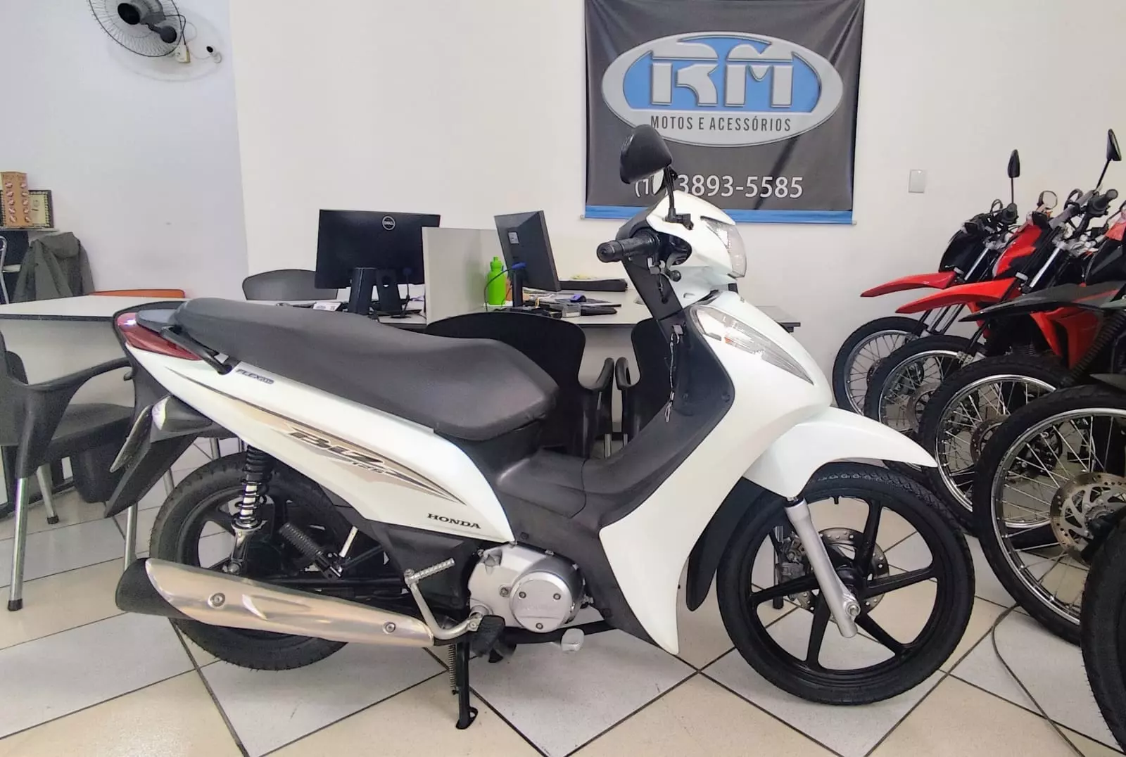 BIZ 125 EX - Imagem 9