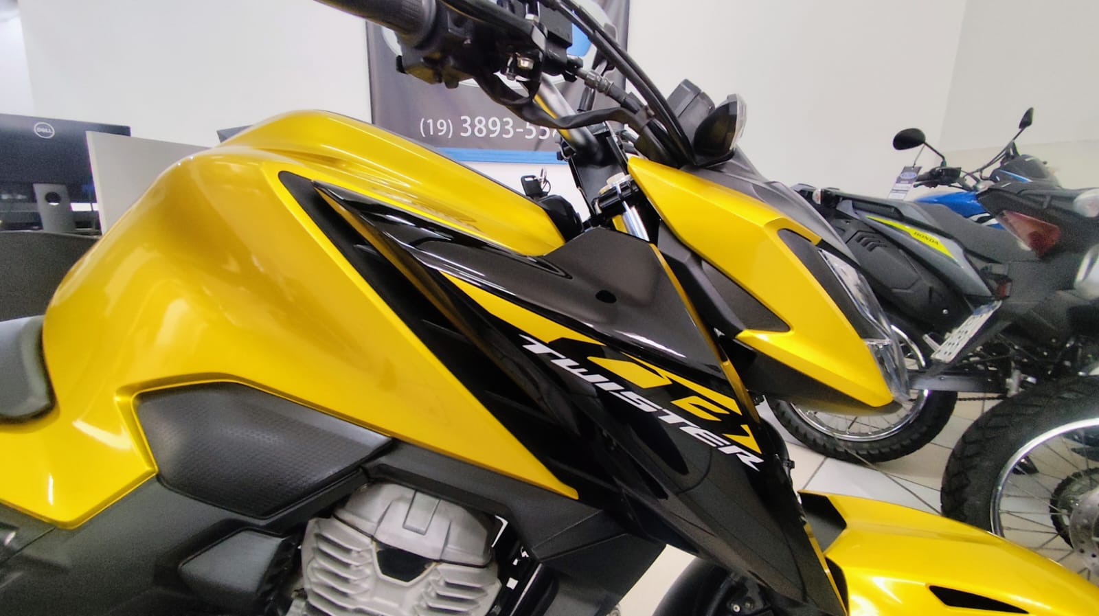 CB 300F TWISTER ABS - Imagem 6